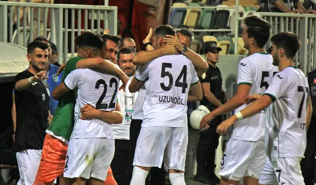 Abdulkadir Kuzey hat-trick yaptı: Bornova 1877 fark attı!