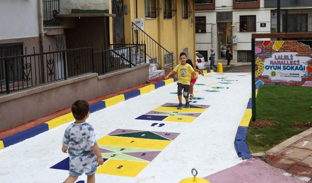 Buca’da çocuklara yeni oyun alanı: Yaşayan sokaklar oluşturuluyor