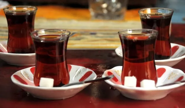 Çay fiyatlarına zam: Kahvaltılar artık daha pahalı