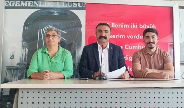 CHP Çiğli’den sert açıklama: AKP Çiğli'nin çöpüne değil, çöpten ekmek toplayana baksın