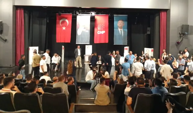 CHP’de hazirun krizi: Çiğli ve Karşıyaka listeleri kayboldu!