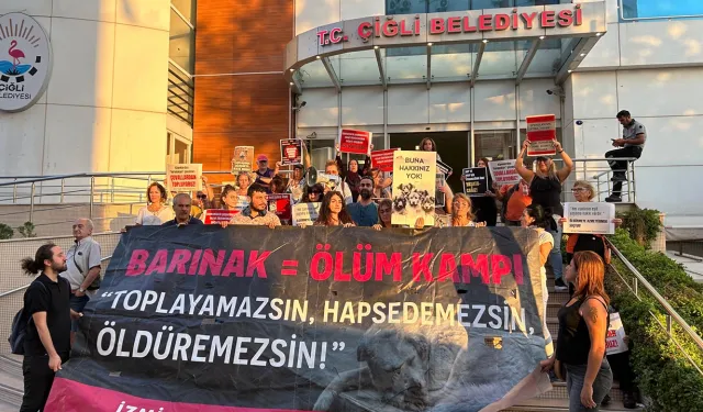 Hayvanseverlerden Çiğli Belediyesi önünde eylem: Hayvanları yaşam alanlarında bırakın!