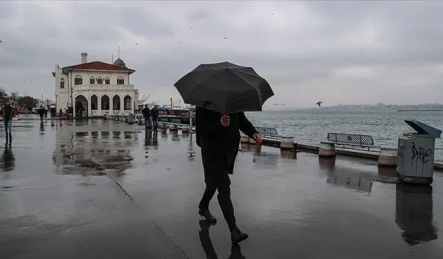 Meteoroloji'den İstanbul için uyarı: Saat verdi, sağanak yağış geliyor!