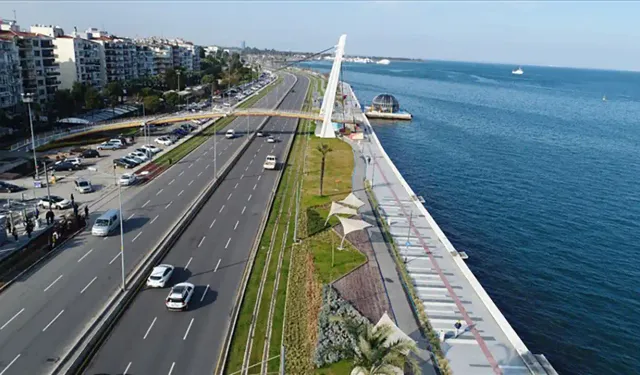 İzmirlilere önemli uyarı: Bu yollar kapalı olacak, ESHOT duraklarda durmayacak