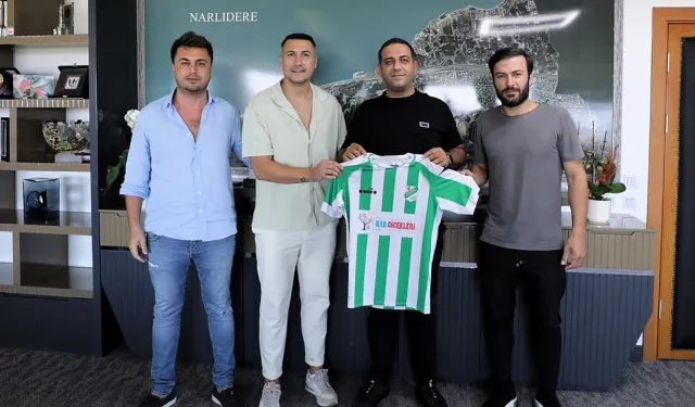 Narlıdere Belediyespor'un iki yeni yıldızı Başkan Uzun'u ziyaret etti