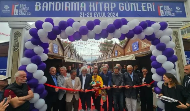 Söyleşiler, imza günleri, konserler: Bandırma'da kitap günleri başladı