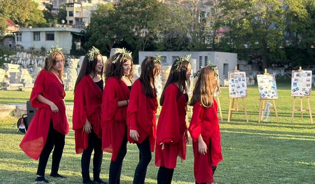 İzmir'de sanat ve tarihin buluşması: Uluslararası Mitoloji Film Festivali başladı