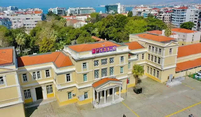 İzmir Atatürk Lisesi Mezunları geri adım atmıyor: Dava açıldı