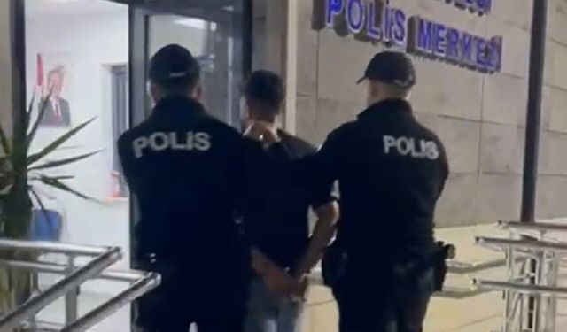 İzmir'de polisten kaçan adam binanın bacasında yakalandı