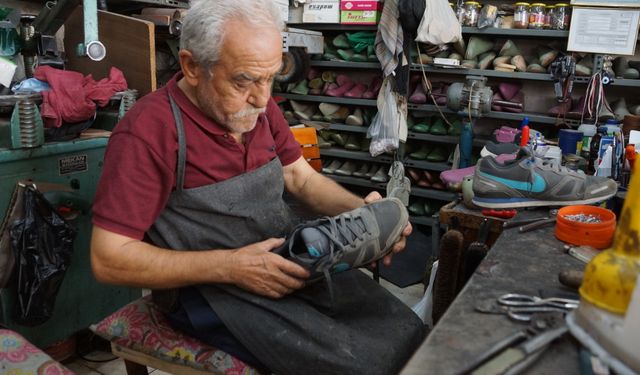 Kaliteli işçilik başarının anahtarı: Aydın'da ayakkabı tamiri ile geçen yarım asır