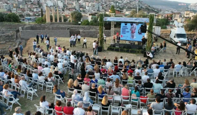 Bayraklı'da festival başlıyor: Edebiyat dünyasının önemli isimleri İzmir'e gelecek