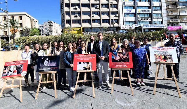 Bornova'da yoksulluğa sergi ile dikkat çektiler