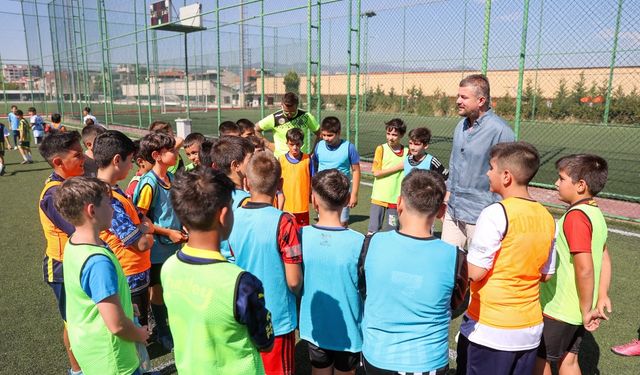 Kış futbol okulu başlıyor: Genç yetenekler Buca'da yetişecek