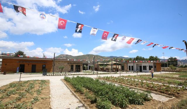 Efes Tarlası Yaşam Köyü’ne ödül