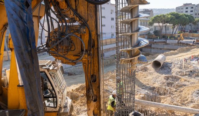 Eşrefpaşa Hastanesi ek bina inşaatında yoğun tempo: Modern ve tam teşekküllü olacak