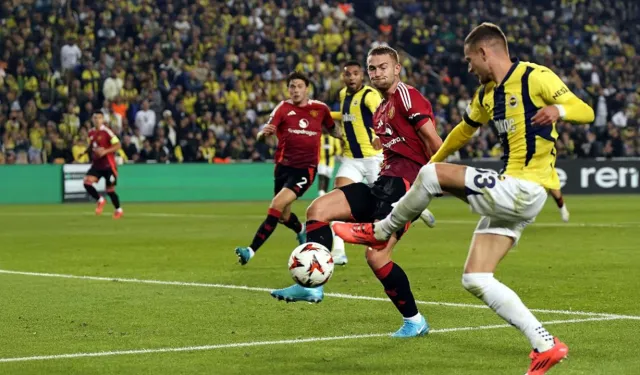 Fenerbahçe, Manchester United ile berabere kaldı: 1-1