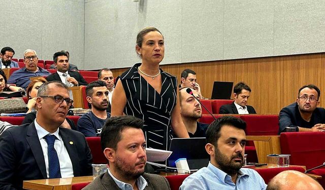 Başkan Sengel’den Aydemir’e sert tepki: Meclis üyeliğinden de istifa et!