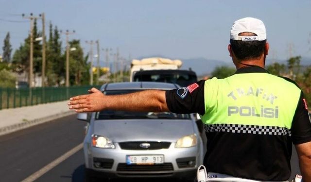 Haftanın trafik raporu: Yüz binlerce sürücüye işlem yapıldı