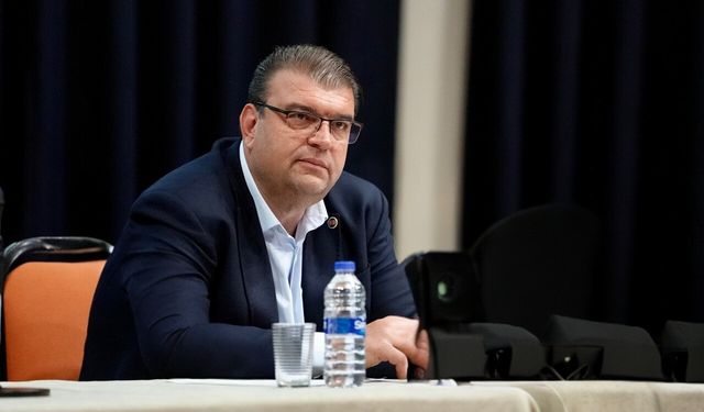 Yetişkin'den AKP'ye geçeceği iddiasına yanıt: Cumhuriyet sevdasını pazarlık konusu yapmam!