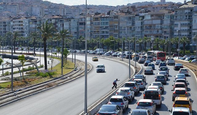 Trafik Birimleri açıkladı: İzmir'de en çok kaza gündüzleri oluyor