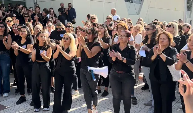 İzmir'de kadınlardan şiddete tepki: İstanbul Sözleşmesi şart