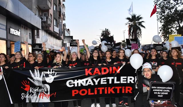 Kırık Saçlar özgürlüğe Torbalı'da yürüdü: Kadınlar için adalet istiyoruz