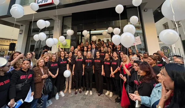 Kırık saçların yürüyüşü son buldu: Kadınlar, susmayacağız, korkmayacağız, itaat etmeyeceğiz, diye haykırdı!