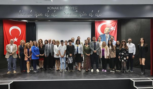 Konak'ta istihdam köprüsü: İşsiz vatandaşlara kariyer imkanı sunuldu