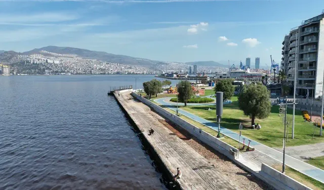 İzmir'de beton bariyer tepkisi: Deniz ile bağ kopacak