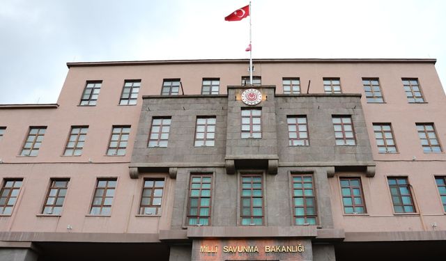 MSB'de kariyer fırsatı! 1000 sözleşmeli personel alınacak, istenen şartlar neler?