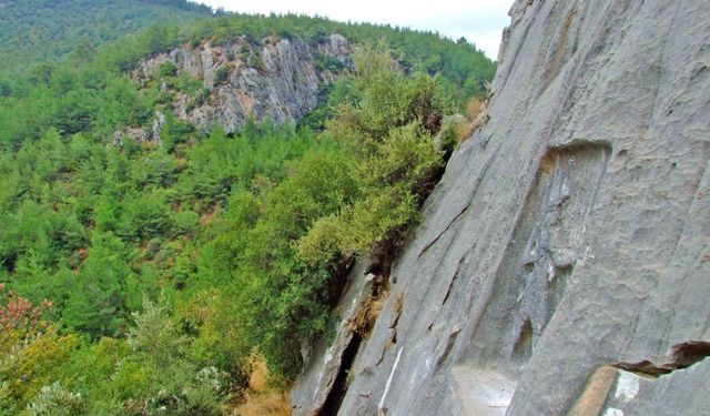 İzmir'in kiraz kokan ilçesi: Kemalpaşa'nın logosu ne anlama geliyor?