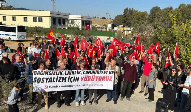 TKP İzmir Örgütü, Cumhuriyet Bayramı’nda kaçak tarikat yurdunu protesto etti