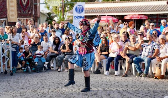 Aydın'da tarihi etkinlik: Uluslararası Didim Zeytin Festivali'nde zeytinyağı tadım rekoru kırıldı