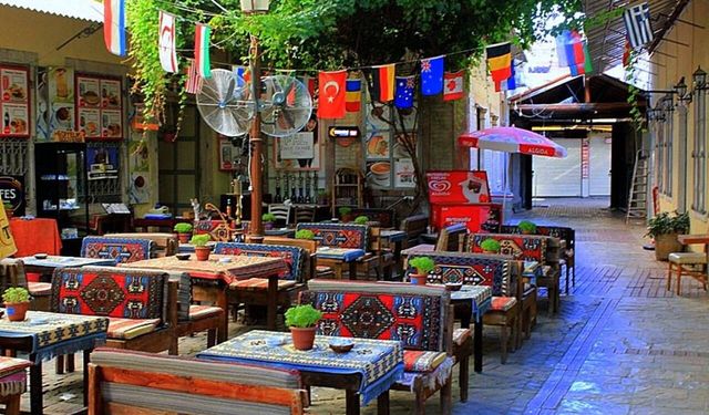 İzmir'in bilinmeyen dinlence adresi: Tarihi Abacıoğlu Hanı nerede, nasıl gidilir?