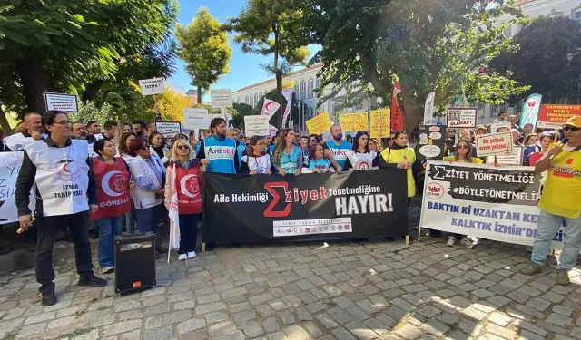 Aile Hekimleri'nden İzmir'de eylem: Şifa veren eli kırıyorsunuz