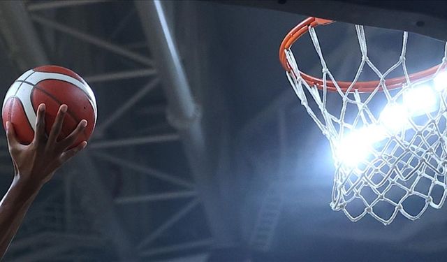 Anadolu Efes'in THY Avrupa Ligi'ndeki rakibi Paris Basketbol