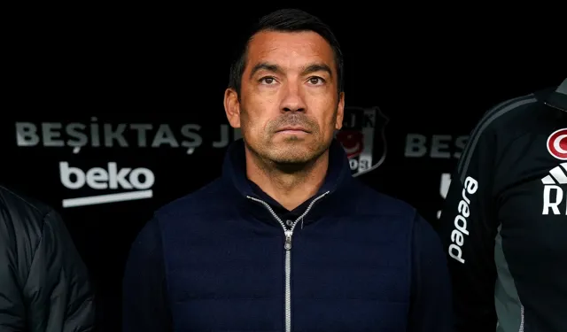 Beklenen ayrılık: Beşiktaş'ta Bronckhorst dönemi sona erdi