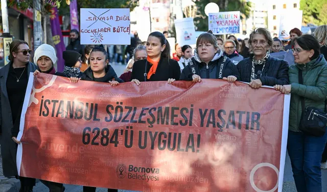 Bornova'da 25 Kasım: Bir şey değişecekse bu kalabalıkla değişecek