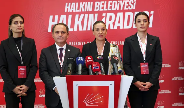 Meryem Ana direnişine öncülük eden Başkan Sengel, CHP'nin bildirisini okudu: Halkın belediyeleri halkın kalacak