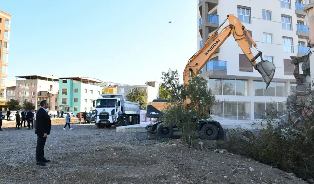 Çiğli'de İzmir Büyükşehir ile iş birliği: Yol açma projesi trafiği rahatlatacak