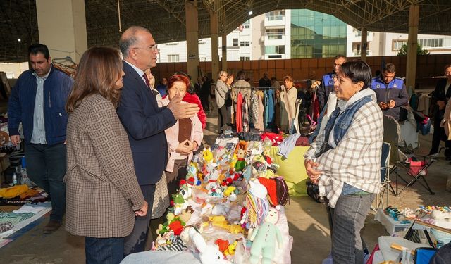 Gaziemir'de El Emeği ve Satış Pazarı: Kadınların üretim gücüne belediye desteği