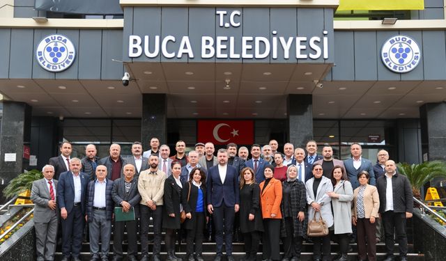 Buca Belediye Başkanı Duman’a muhtarlardan destek: Dayanışma içerisinde hizmet veriyoruz