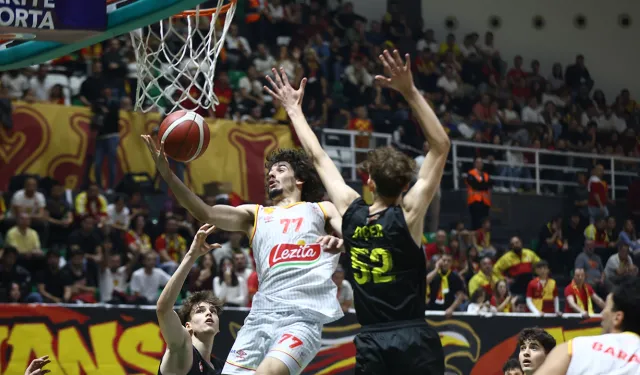 Göztepe, İstanbul Basket’i farklı geçti: 66-39