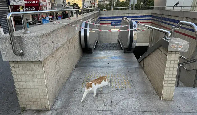 İzmir Metro'da yürüyen merdiven sıkıntısı sürüyor