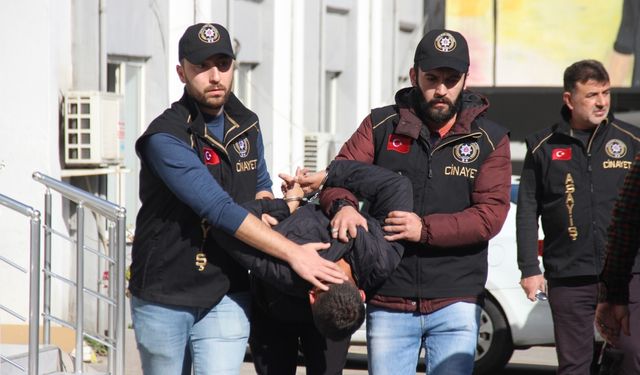 İzmir’deki saldırıda 3 polis yaralanmıştı: 6 şüpheli adliyede, 8 şüpheli serbest