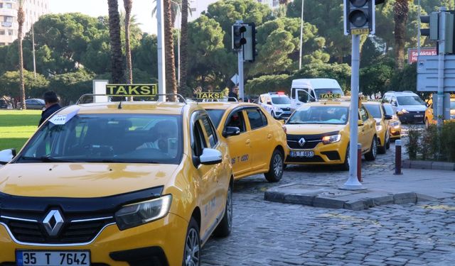 Esnaf Odası Başkanı açıkladı: İzmir'de taksi ücretlerine zam gelecek mi?