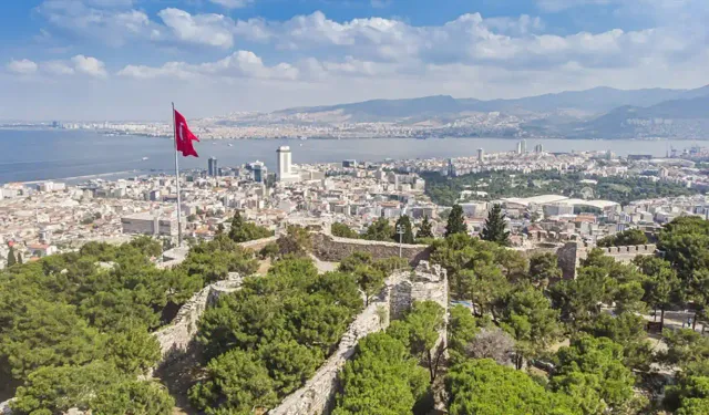 Bir zamanlar Pagos deniliyordu: İzmir'in en güzel manzarası burada