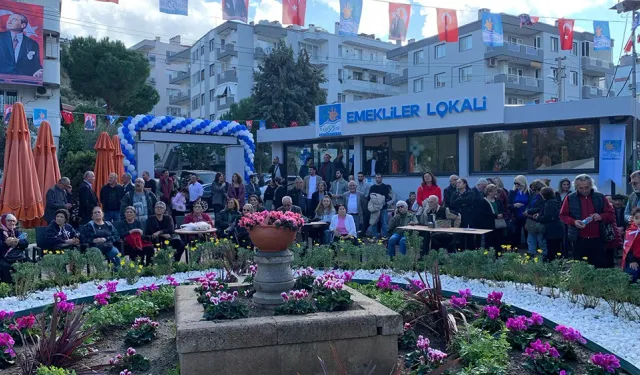 Narlıdere’de çifte açılış: Emekliler Lokali ve Kent Lokantası hizmete girdi!