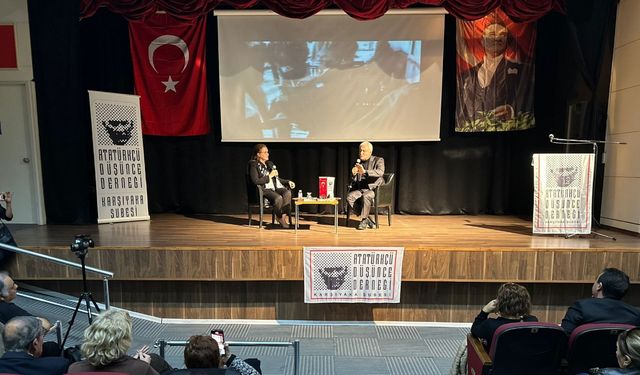 İzmir ADD'den anlamlı 10 Kasım anması: Atatürk bugünkü huzurumuz, gücümüzdür