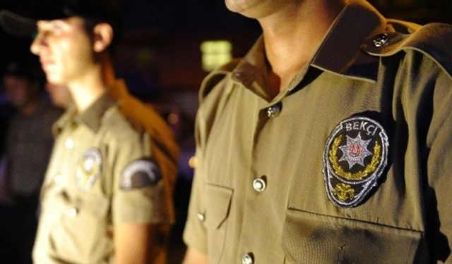 Karabağlar'da binlerce yasaklı madde ile 3 kişi yakalandı